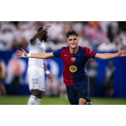 In de nationale derby ter voorbereiding op het seizoen versloeg Barcelona Real Madrid met 2-1 en wonnen ze twee keer op rij